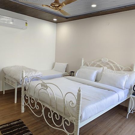 Hotel Golden Heritage Deluxe Jaipur Eksteriør bilde